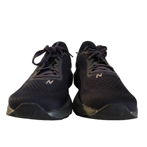 Athletic_Shoes
